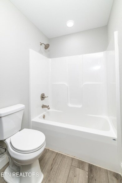 Building Photo - 159 Wade Ln