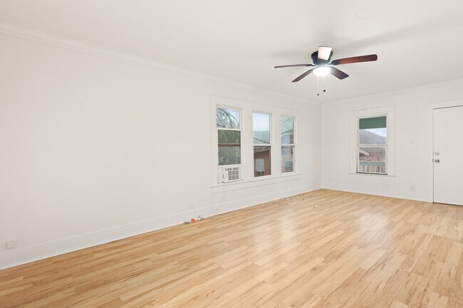 Building Photo - 4728 Avenue R 1/2