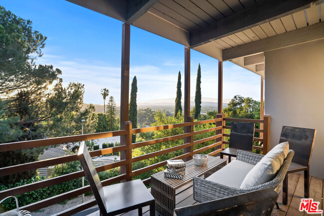 Building Photo - 3288 Wrightwood Dr
