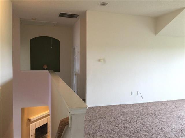 Building Photo - 5143 Autumn