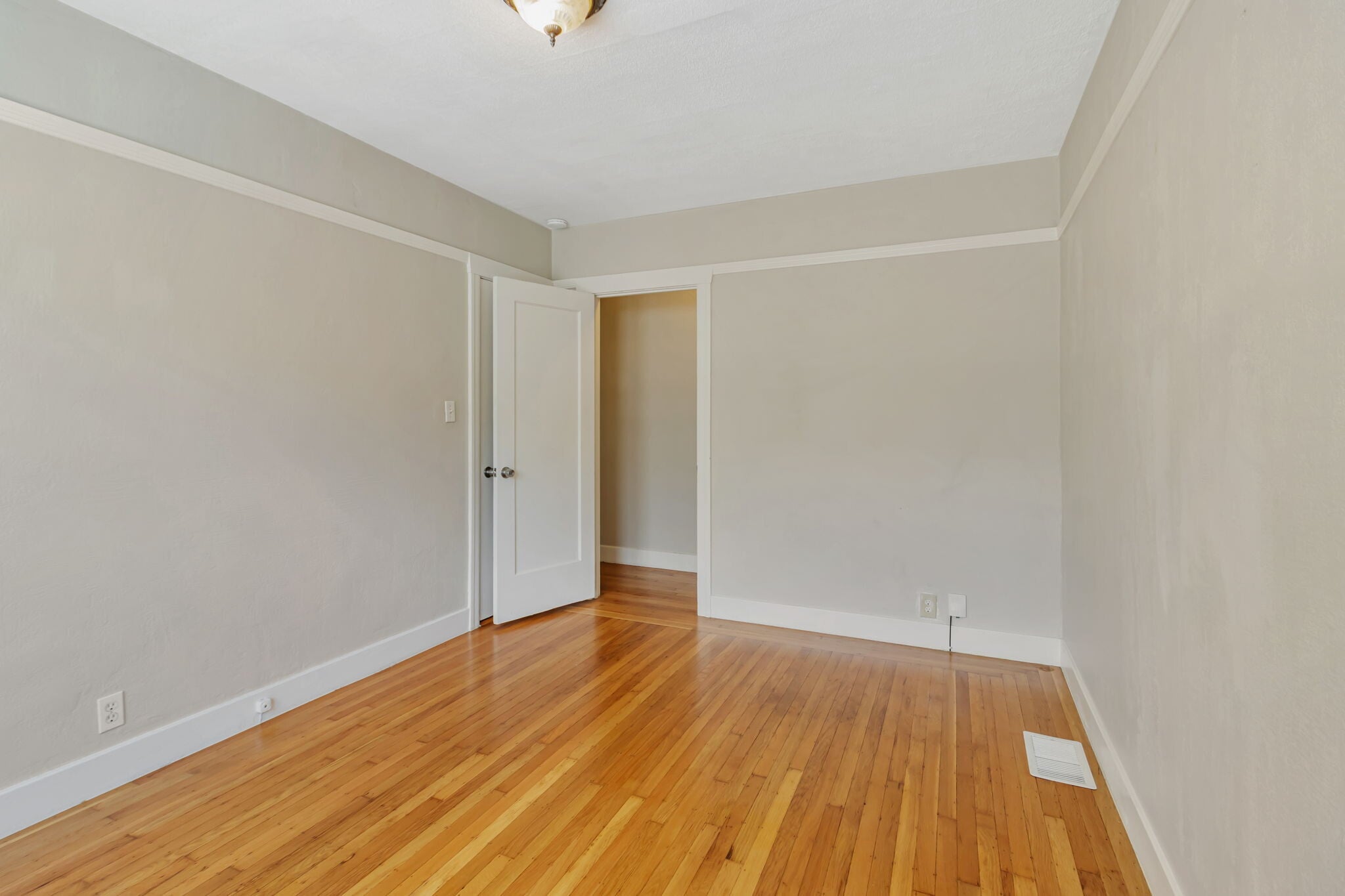 Building Photo - 4431 Penniman Ave