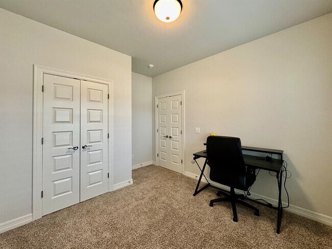 Building Photo - 8501 NW 109th Terrace