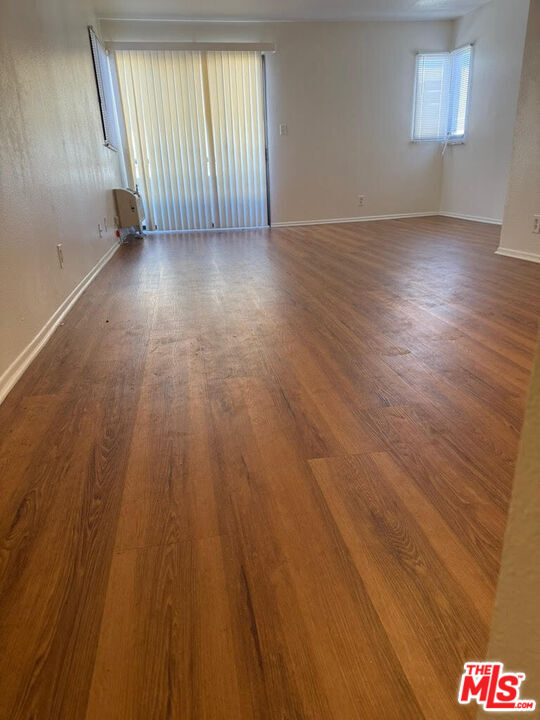 Building Photo - 435 S Virgil Ave