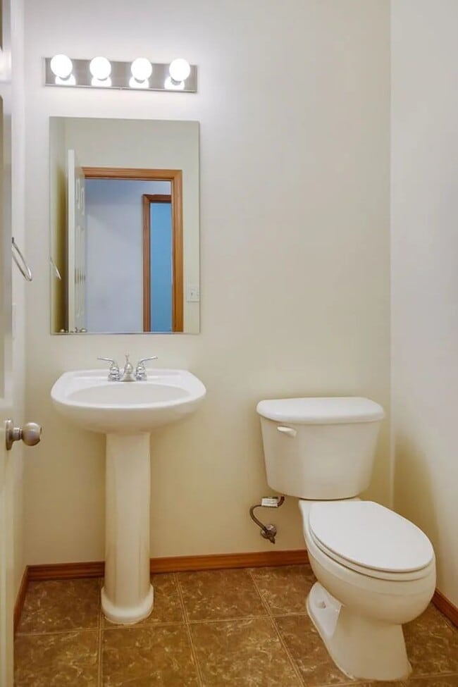 Building Photo - 4Bd/2.5Ba Lake Stevens House