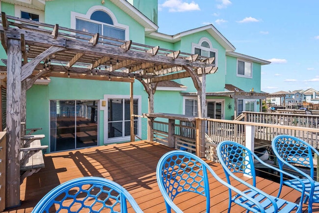 Building Photo - 15406 Gun Cay Ct