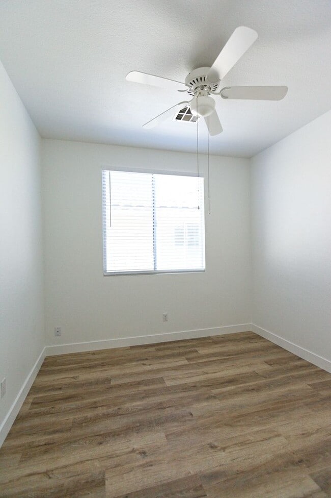 Building Photo - Beautiful One-story house in Summerlin