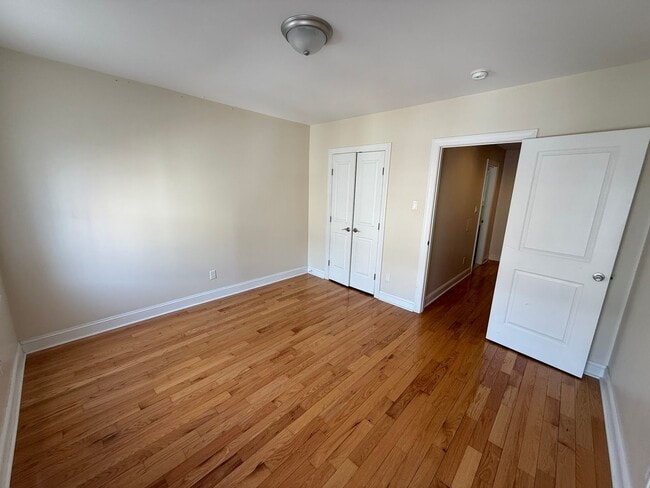 Building Photo - Charming Brick Rowhome Brewerytown