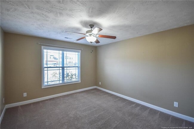 Building Photo - 45 Eisenhower Ct