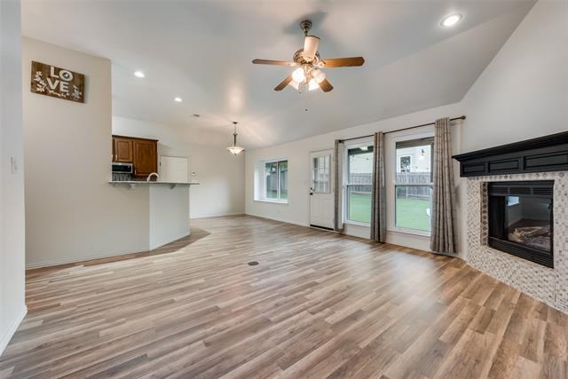 Building Photo - 106 S 3rd Ave