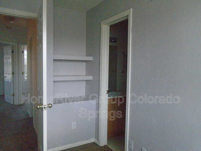 Building Photo - 6262 Baxter Dr