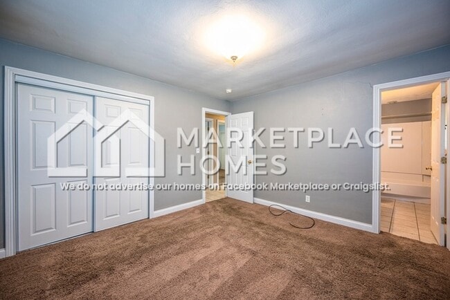 Building Photo - 2820 Oriole Dr