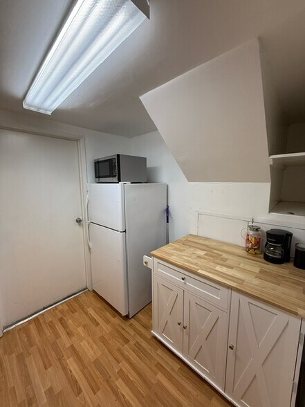 Building Photo - 1322 31st Ave