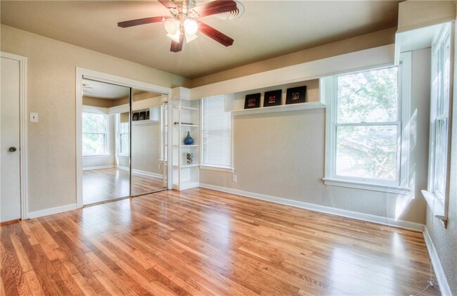 Building Photo - 1603 Lightsey Rd