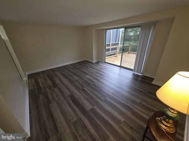 Building Photo - 5407 Fallriver Row Ct