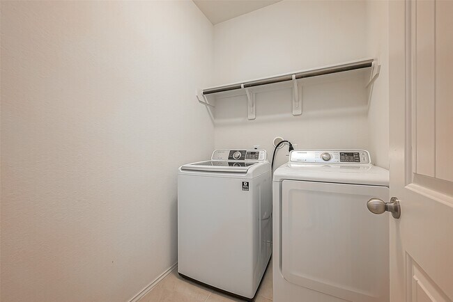 Building Photo - 4014 Teramo Ln