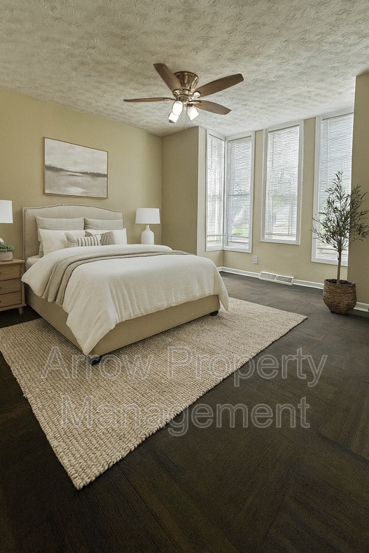 Building Photo - 1300 N 26th St