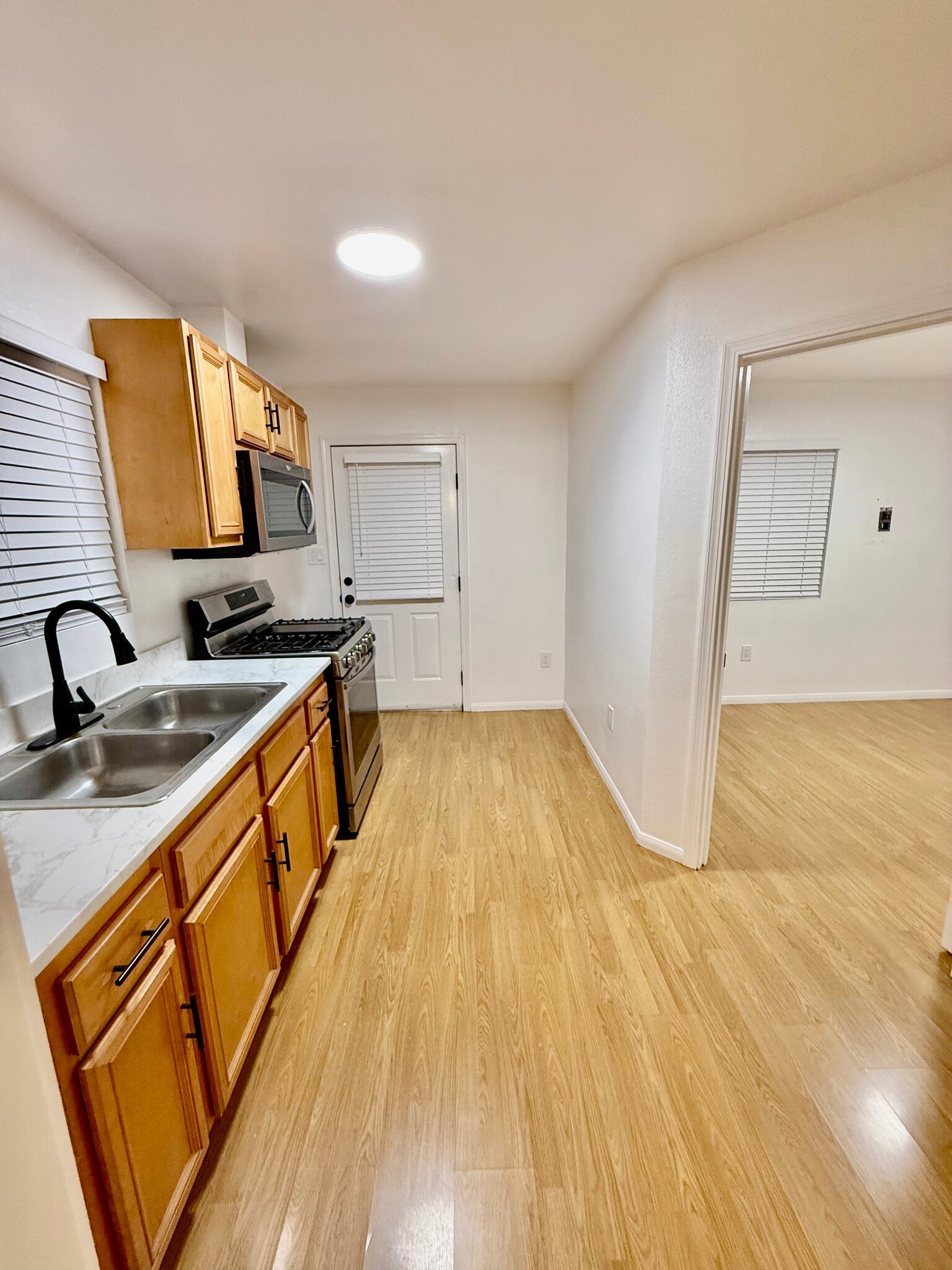 Corner spot for refrigerator not included - 9845 Rosecrans Ave