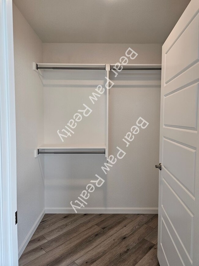 Building Photo - 901 Sonata Lane