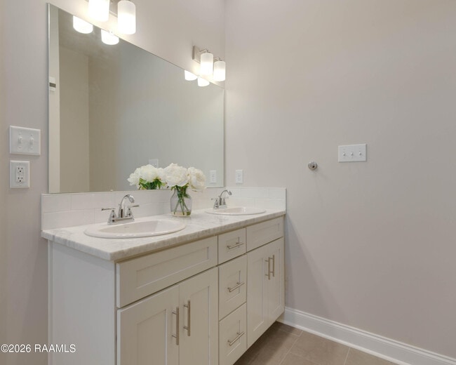 Building Photo - 102 Canvasback Dr