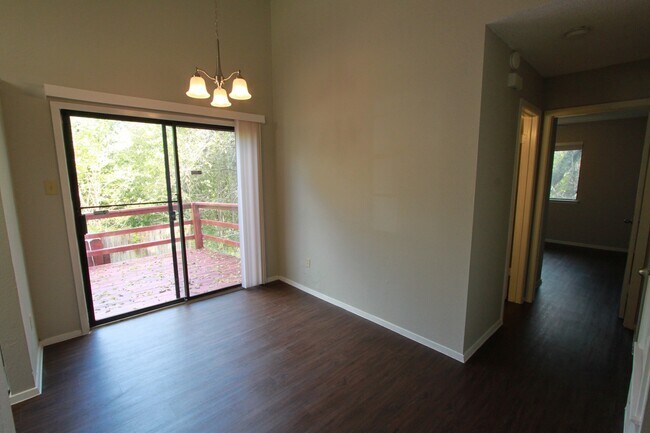 Building Photo - 11603 Poplar Cove