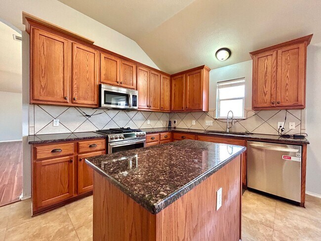 Building Photo - 1801 Rachel Ln