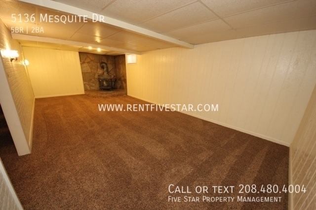 Building Photo - 5136 Mesquite Dr