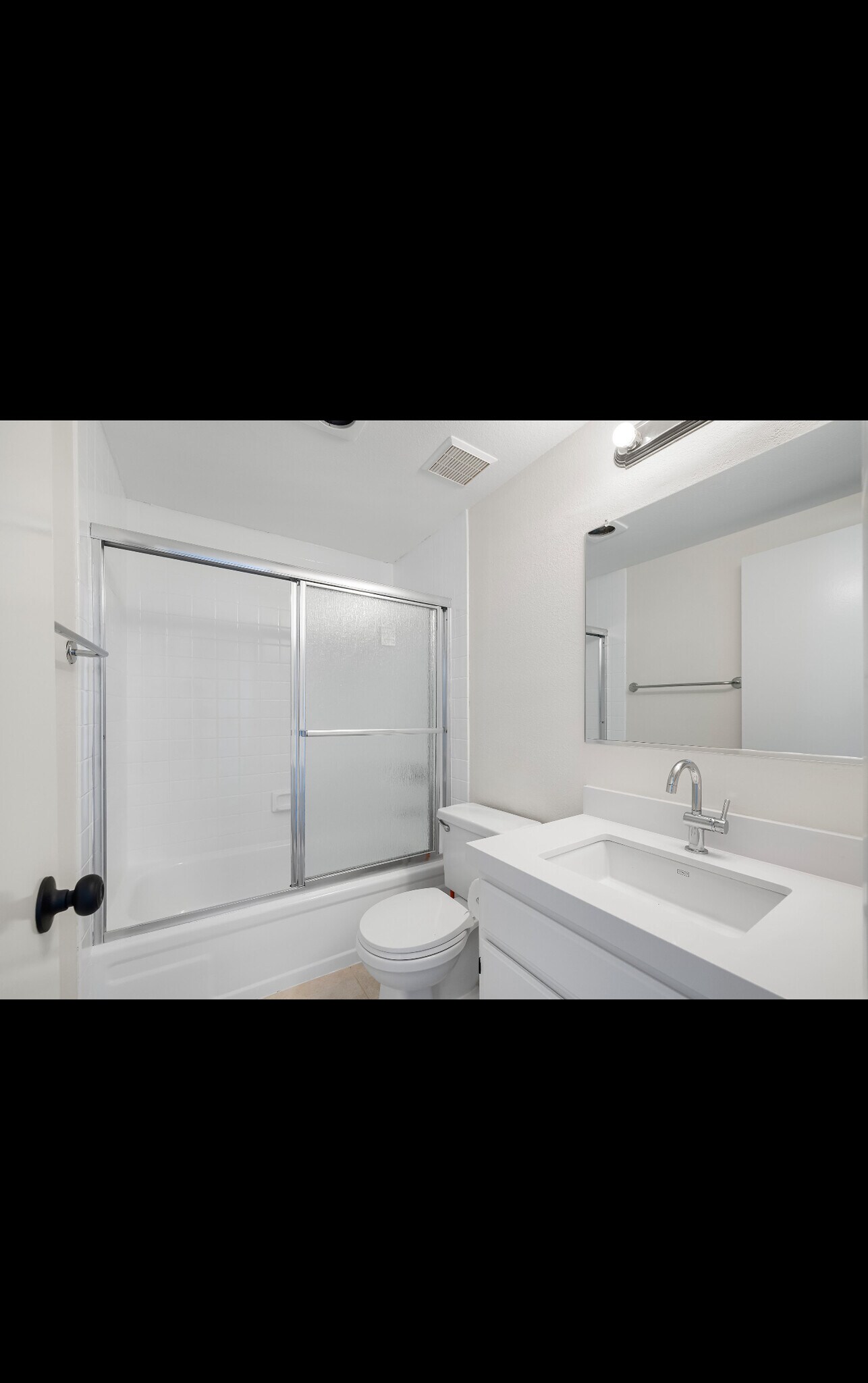 Building Photo - 5291 Colodny Dr