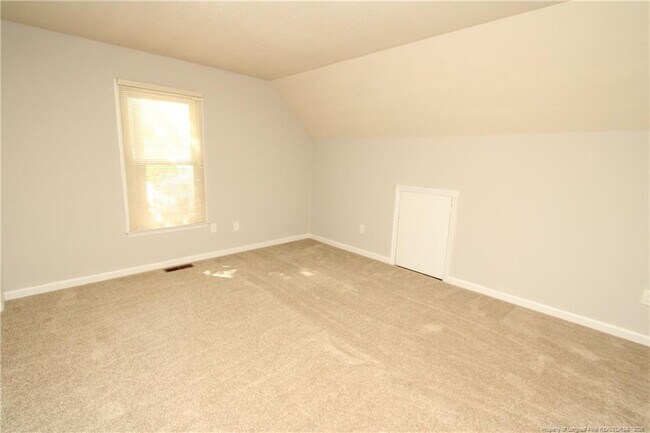 Building Photo - 100 Fawn Ct