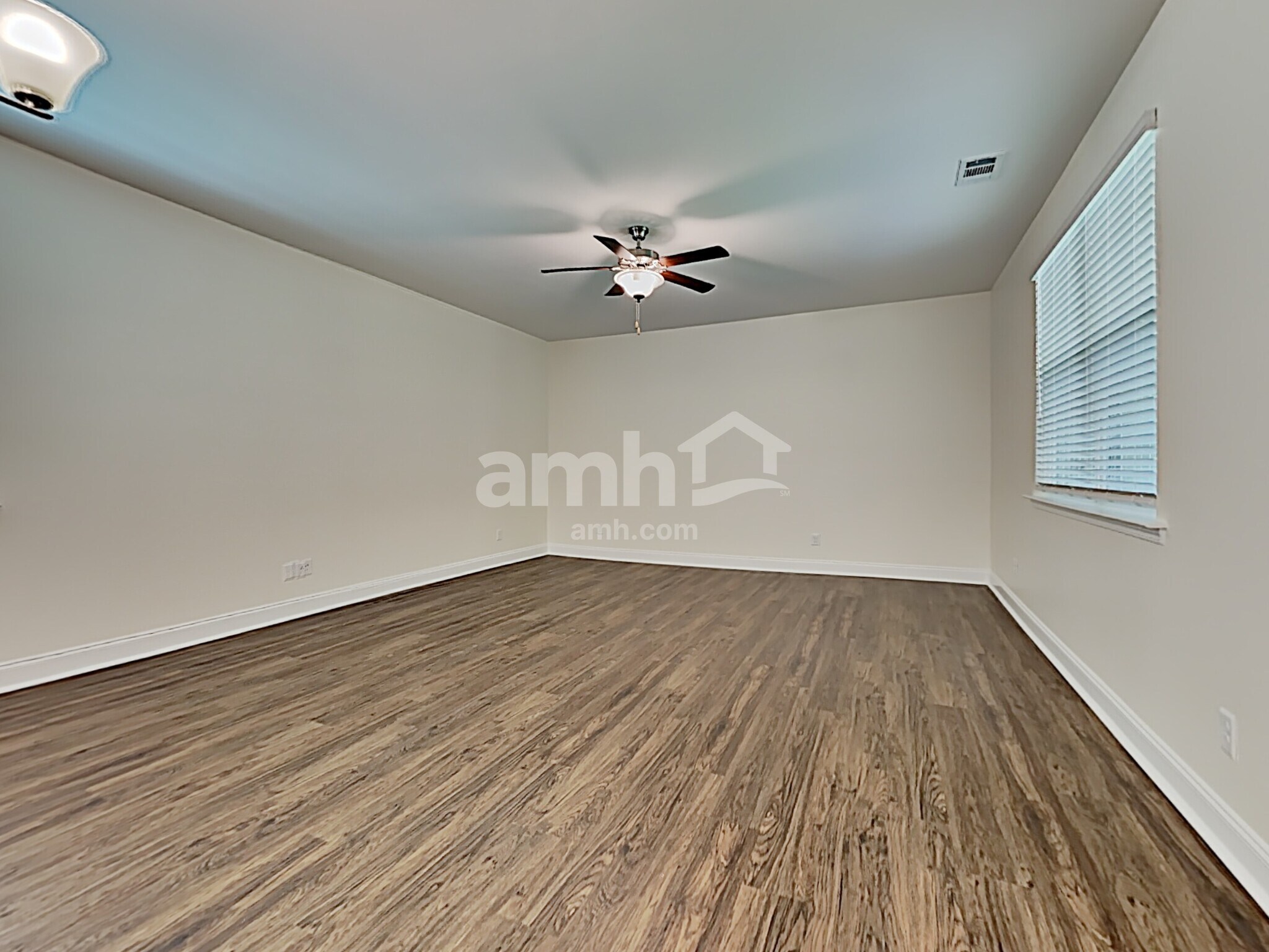 Building Photo - 24 Crabapple Cir