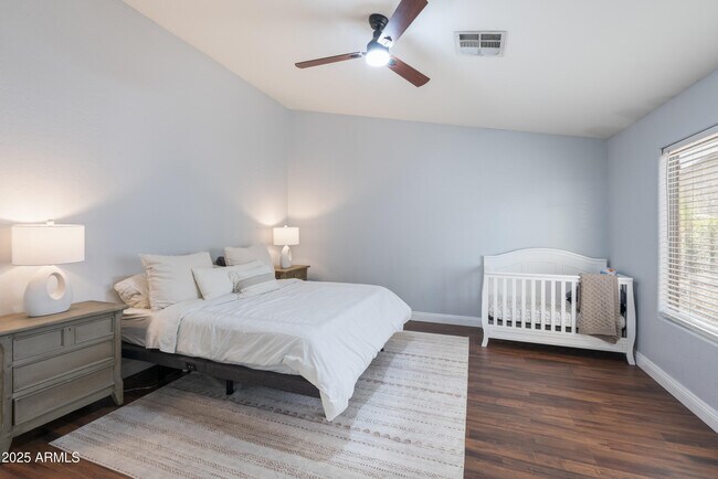 Building Photo - 1422 S 230th Ave