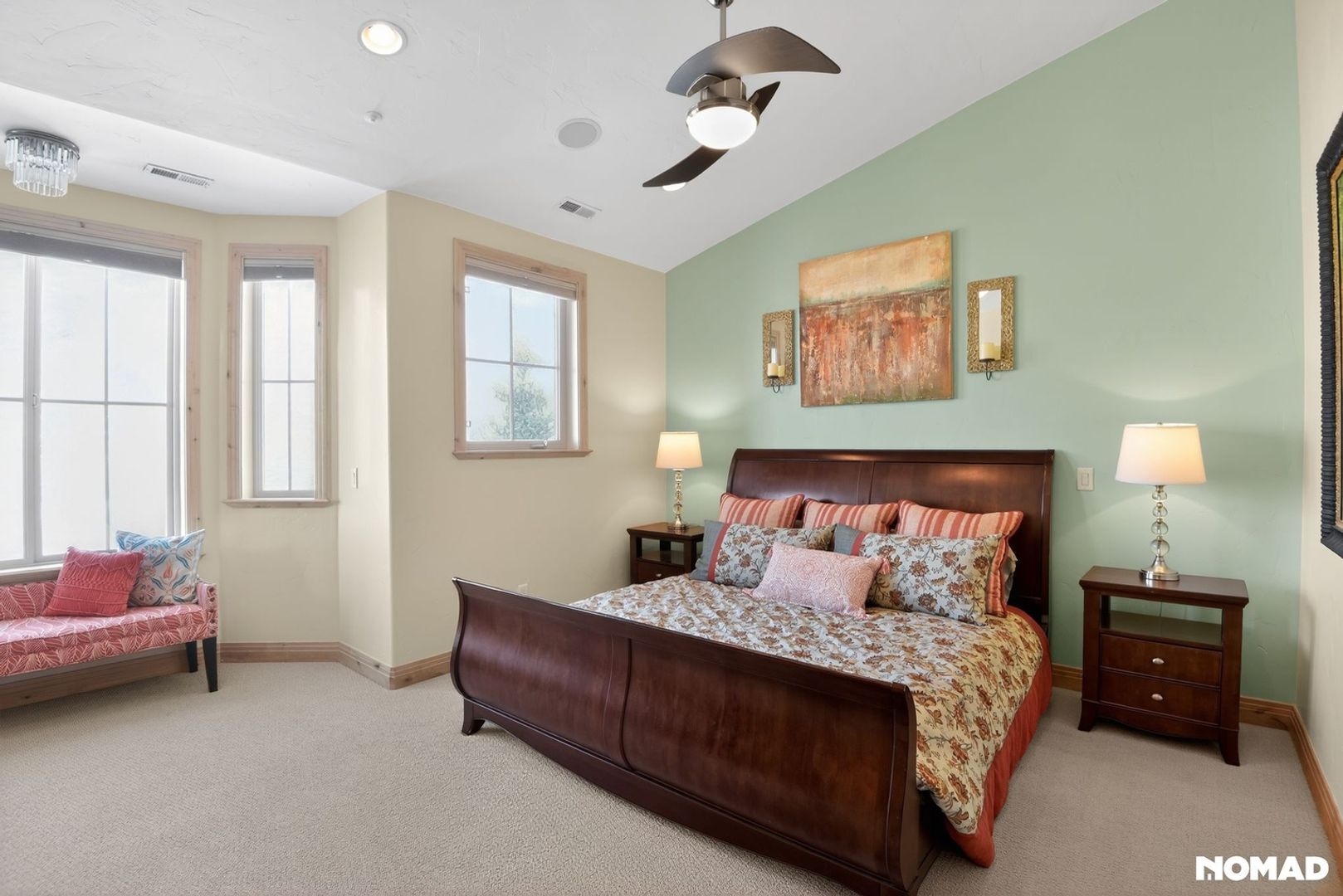 Building Photo - 3042 Lower Saddleback Rd