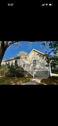 Building Photo - 422 Chartres St