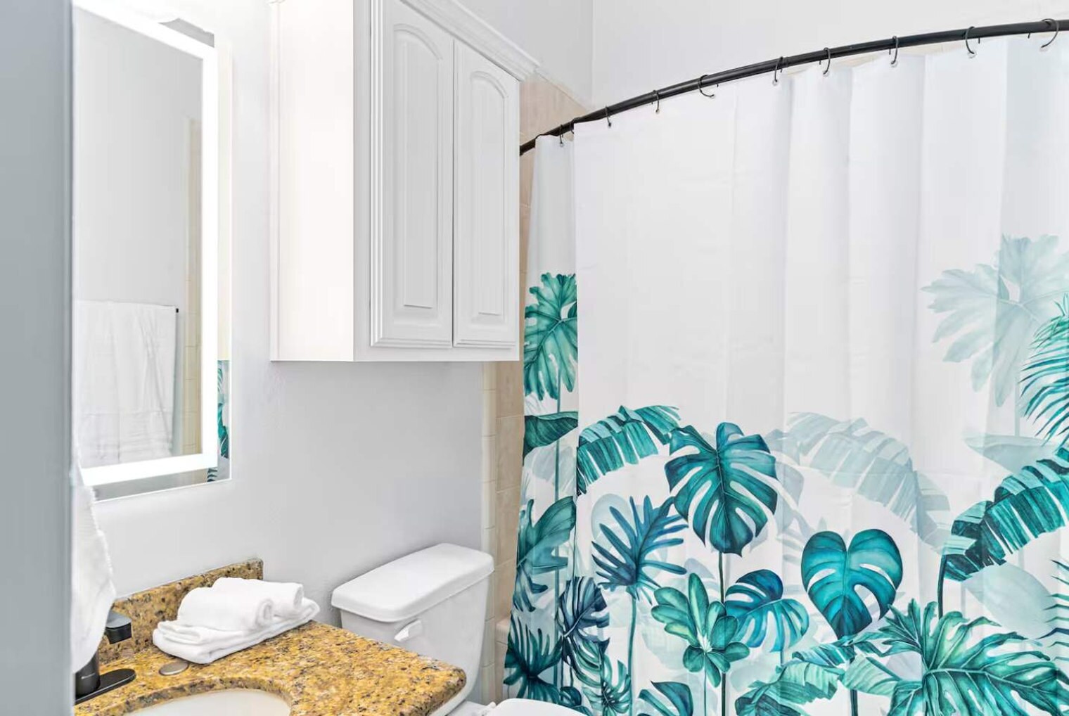 Building Photo - 117 E Campeche St