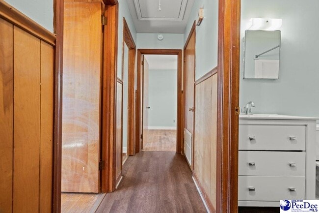 Building Photo - 2101 W McCown Dr