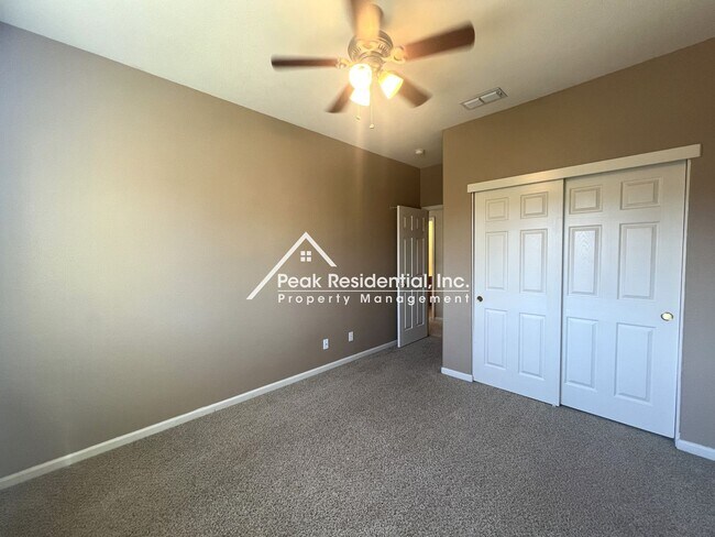 Building Photo - Spacious 4bd/3ba Folsom Home!