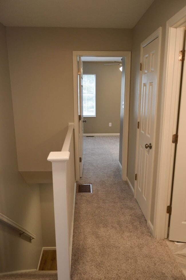 Building Photo - 2464 S Burberry Ln
