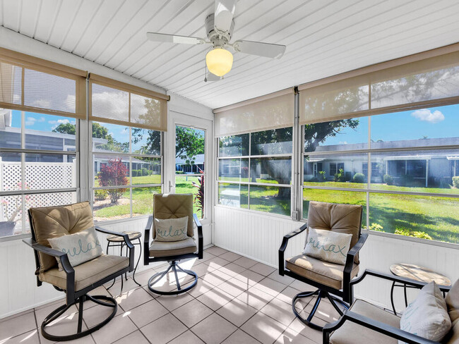 Building Photo - 6815 Sandtrap Dr