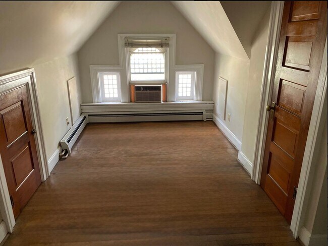 Building Photo - 312 South Upper Street, Lexington KY (Thir...