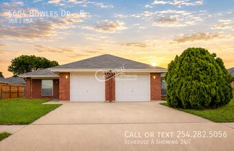Building Photo - 4604 Bowles Dr