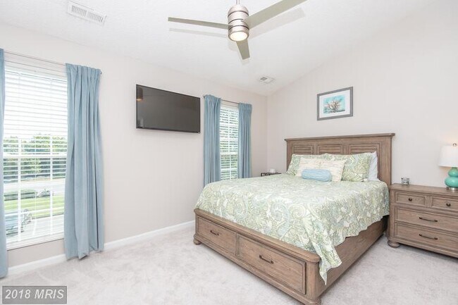Building Photo - 3070 Madden Ct