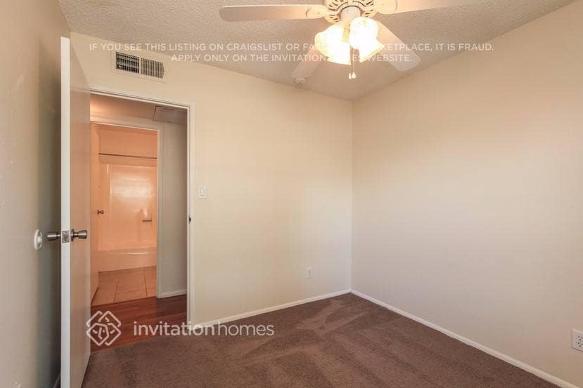 Building Photo - 6135 W Mauna Loa Ln