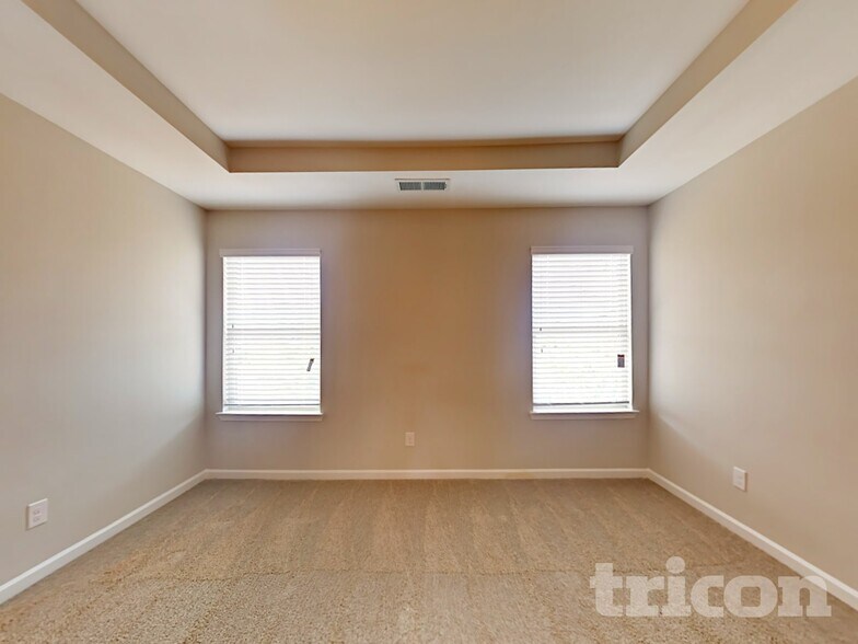 Building Photo - 317 Parkview Pl Dr