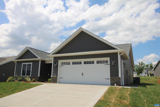 Building Photo - 169 Langley Dr
