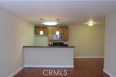 Building Photo - 10982 Roebling Ave