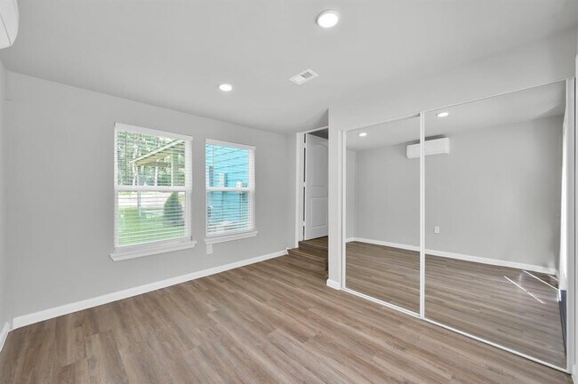 Building Photo - 3391 Arapaho Cir