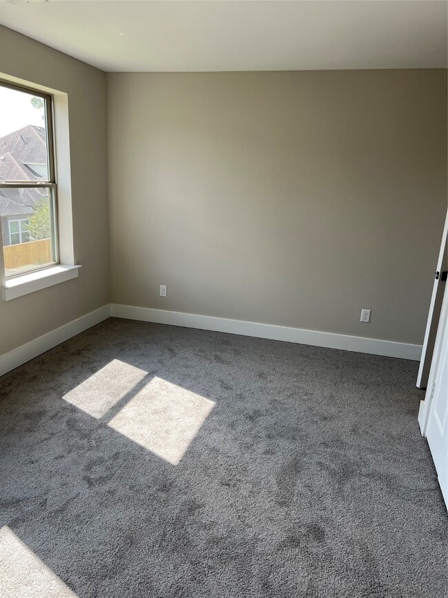 Building Photo - 2603 Piemonte Ave