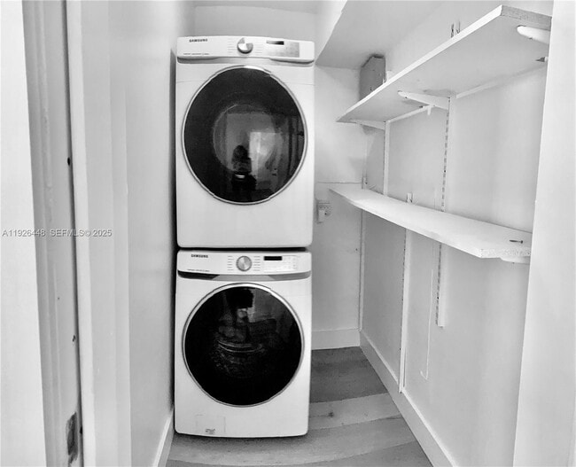 Building Photo - 19340 NE 18th Ct