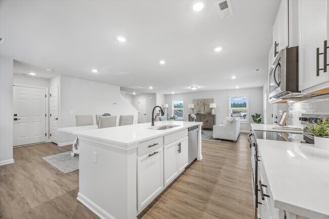 Building Photo - 27919 Chalmers Cir