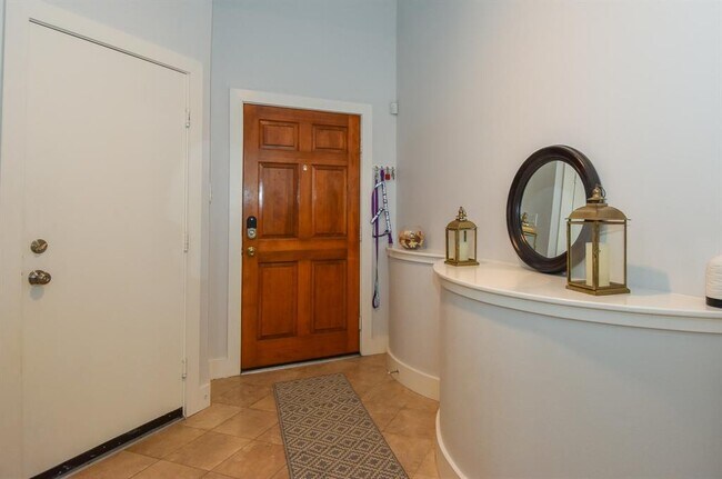 Building Photo - 9821 Sandra Ann Ct