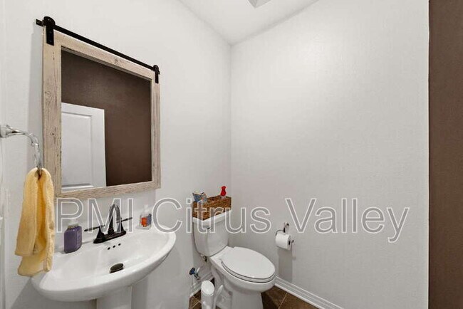 Building Photo - 34495 Agave Dr